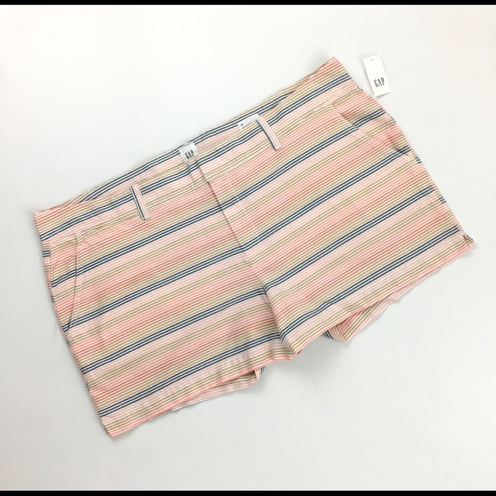 Gap Mid Rise 3” City Shorts